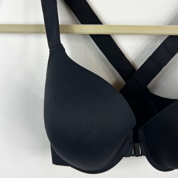 SPANX Cross-back Bra - Picture 2 of 4
